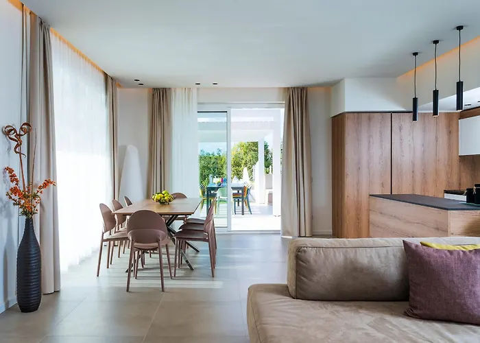 别墅 Castalia 库斯托纳奇